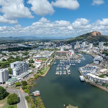 Oaks Townsville Metropole Hotel Kültér fotó