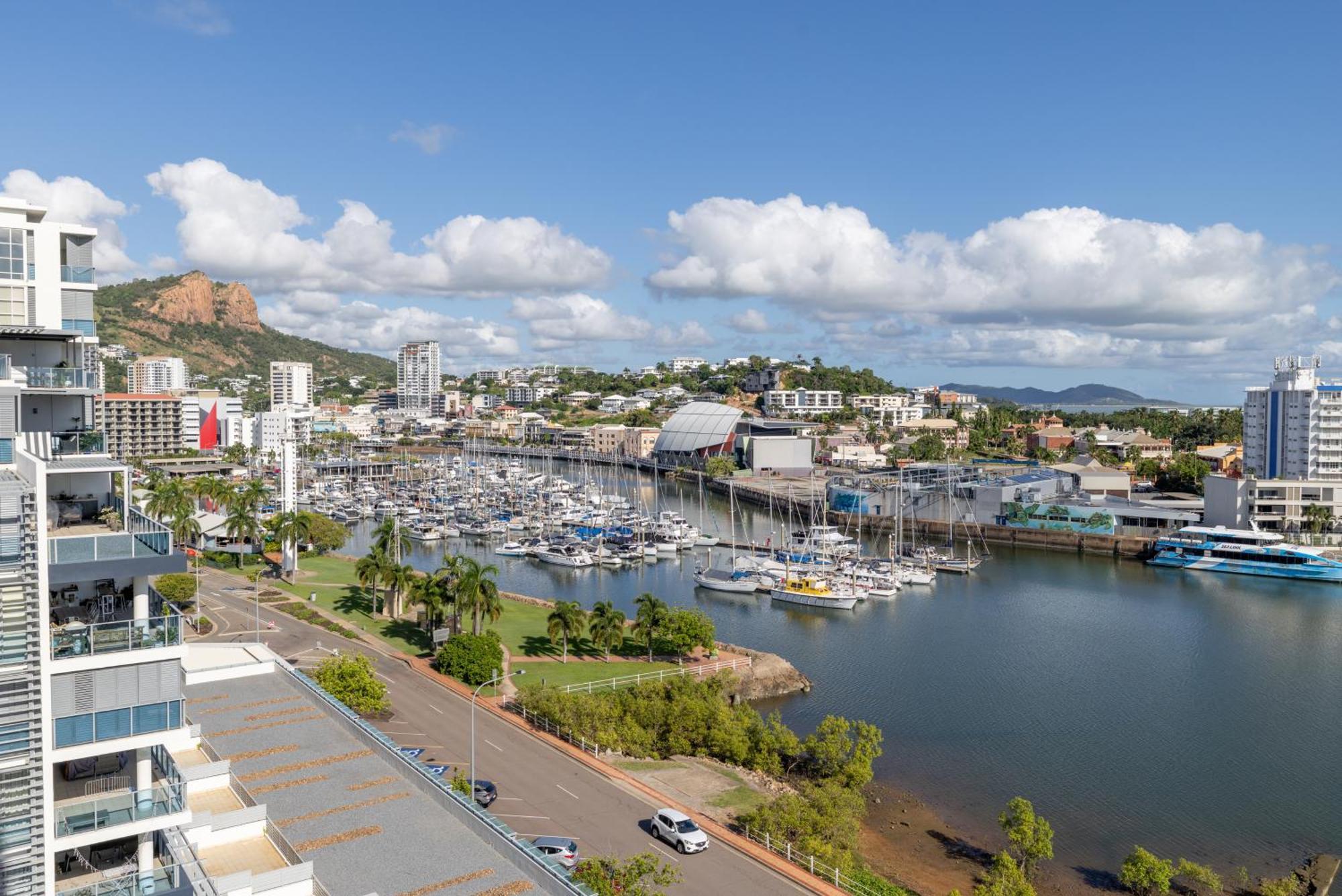 Oaks Townsville Metropole Hotel Kültér fotó