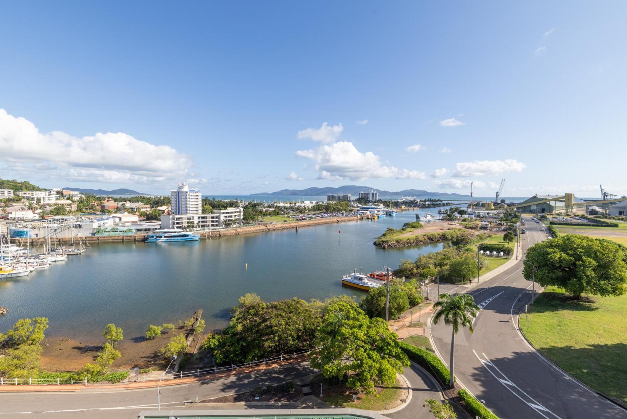 Oaks Townsville Metropole Hotel Kültér fotó