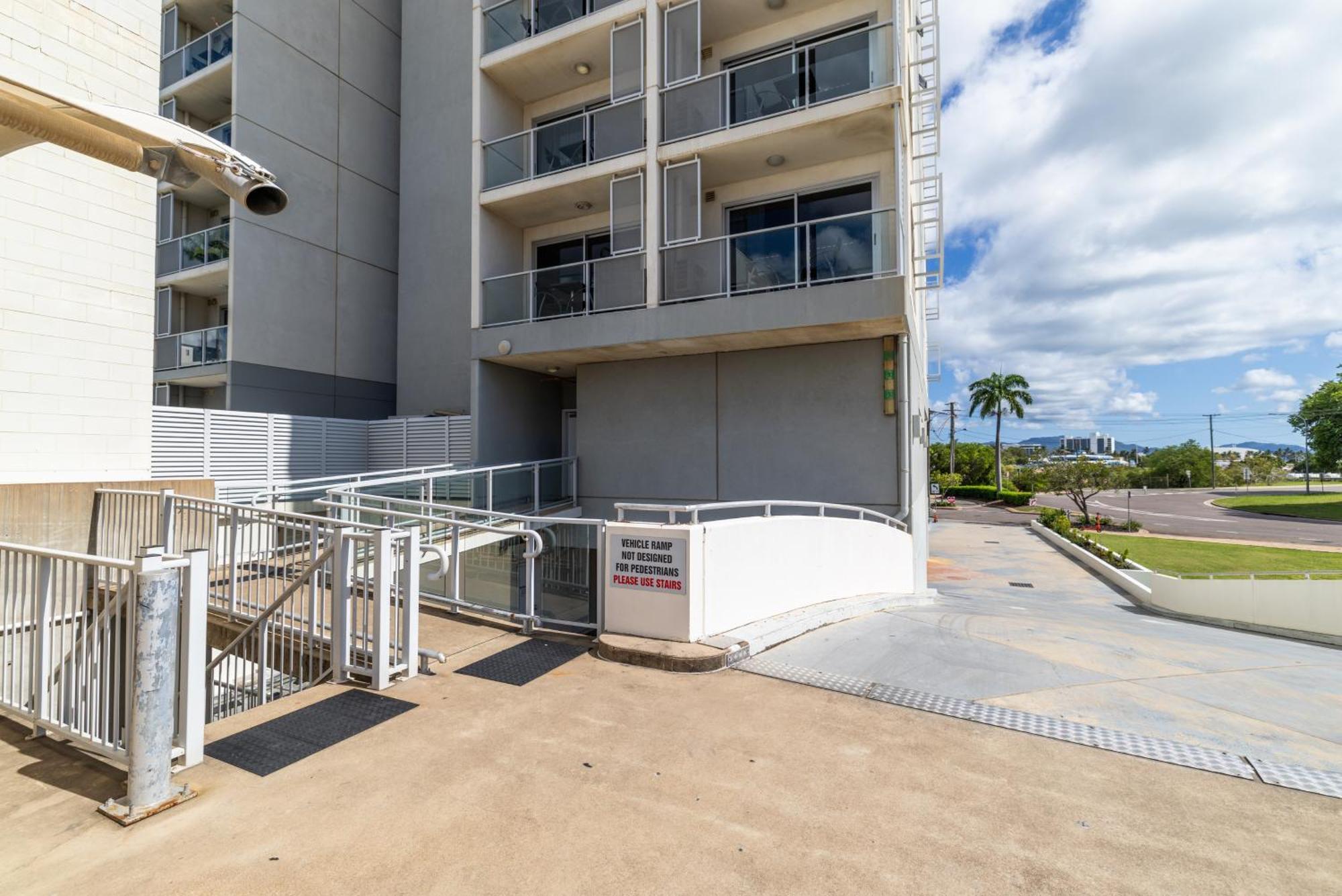 Oaks Townsville Metropole Hotel Kültér fotó
